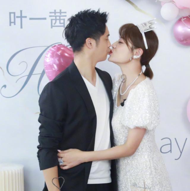 漯河:挂灯笼、亮彩灯 新春氛围感“拉满”